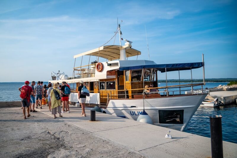 Pula: National Park Brijuni Cruise With Lunch and Drinks - Lunch Options