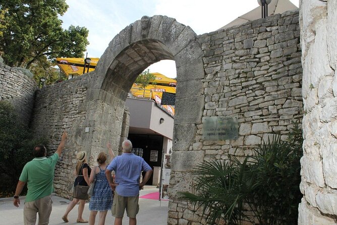 Pula Private 2-Hour Guided Walking Tour - Booking and Confirmation