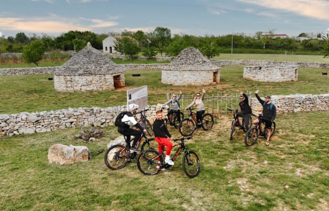 Pula-Vodnjan-Rovinj: E-Bike Swim & Forteress Tour - Customer Reviews