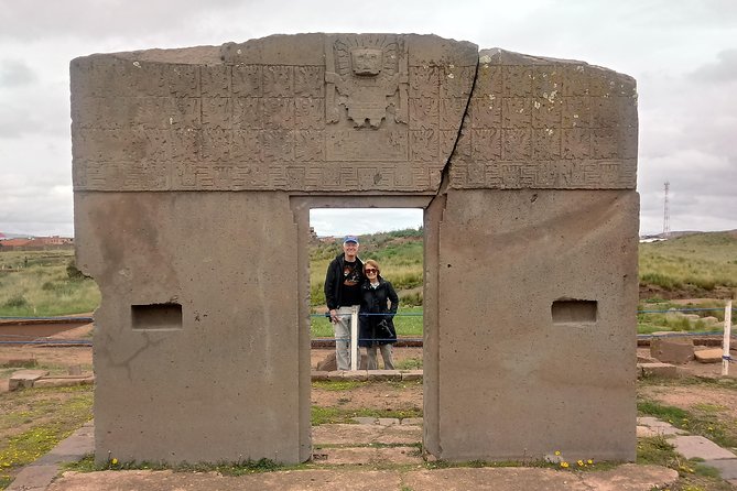 PUMA PUNKU - TIWANAKU and TITIKAKA LAKE - Shared Service - Accessibility and Transportation
