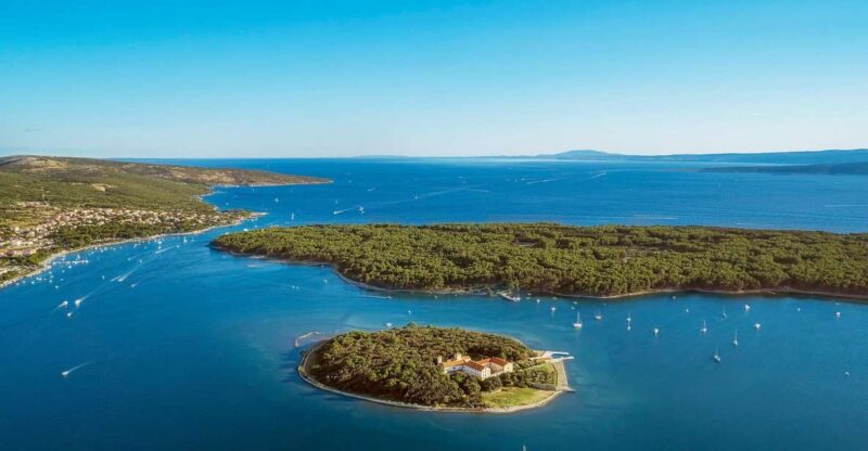 Punat: Monastery Island Tour of Kosljun Island - Discovering Museums and Exhibits