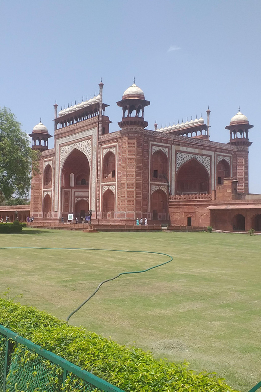 Pune Agra Same Day Private Trip With Return Flights - Inclusions
