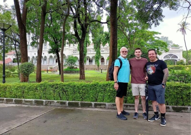 Pune: Private Guided Sightseeing Tour by Car With Snacks - Key Points
