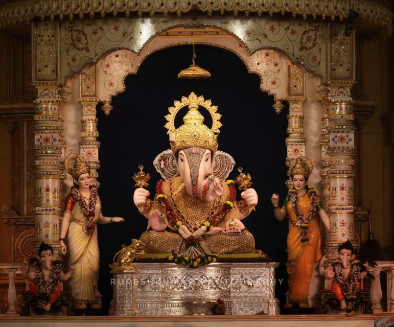 Pune: Private Walking Tour & Food Tasting With a Local - Key Stops