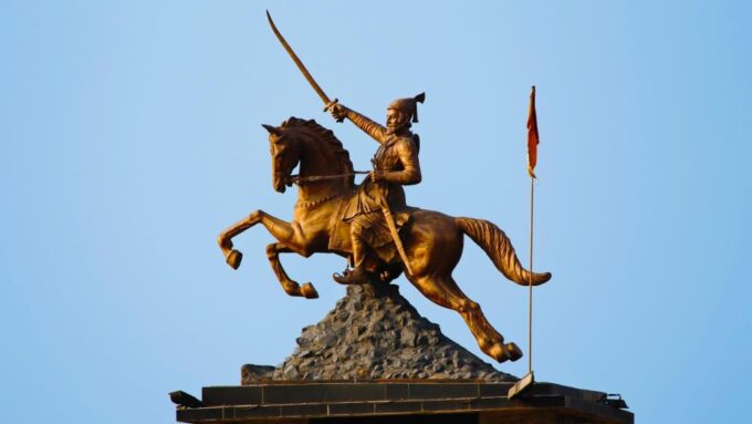 Pune: Private Walking Tour & Food Tasting With a Local - Meeting Point