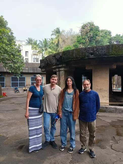 Pune: Sacred Sites Half Day Tour with Snacks (AC Car Tour) - A Well-Curated Tour of Pune’s Sacred Heart