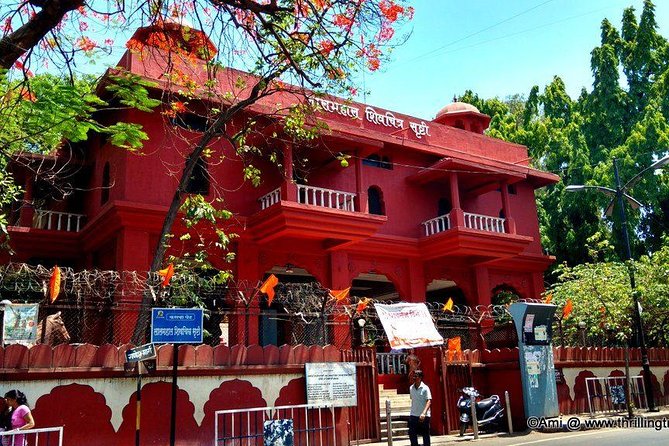 Pune Walking Tour With a Punekar - Tour Features
