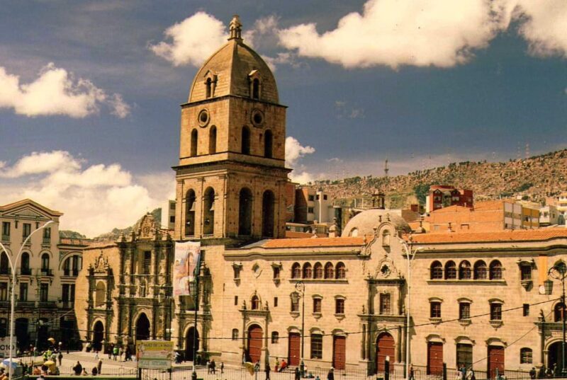 Puno: Excursion to La Paz and Tiwanaku - Key Points
