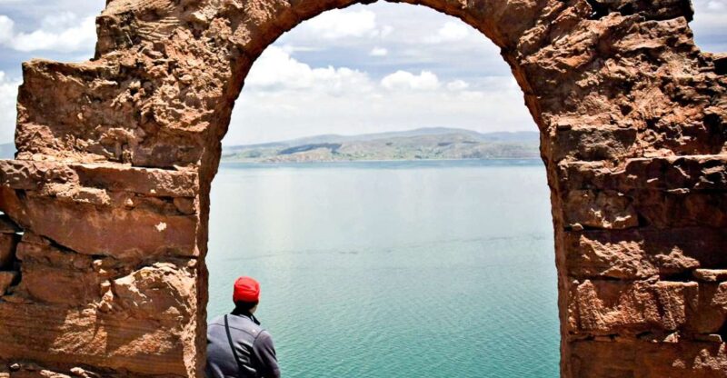 Puno: Uros and Taquile Islands Tour Including Lunch - Exploring Titicaca Lake