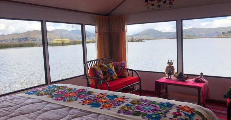 Puno:Uros Floating Islands Tour and Overnight Lodge Stay - Itinerary