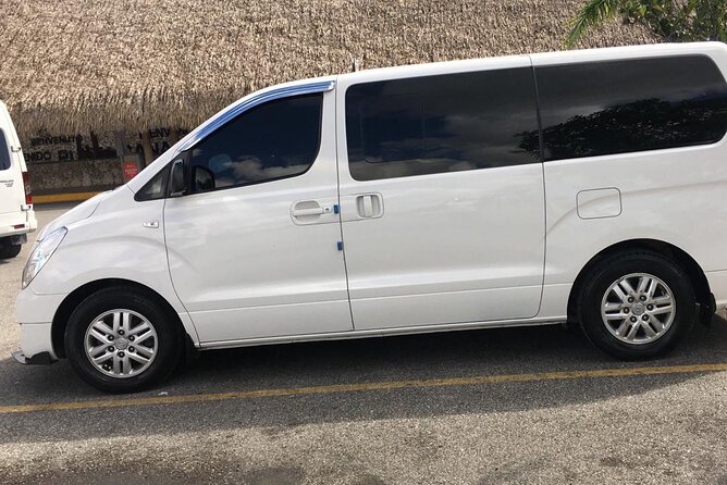 Punta Cana Airport Roundtrip Transportation to Hotels in Dominican Republic - Pricing and Discounts