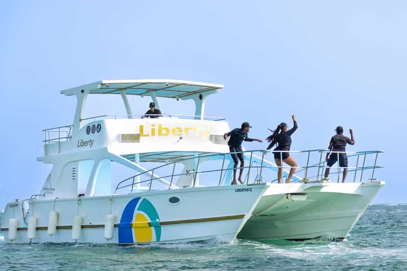 Punta Cana Boat Cruise and Snorkeling With Open Bar - Tour Overview