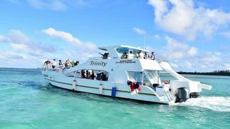 Punta Cana: Cayo Levantado & El Limón Waterfall Day Trip - An In-Depth Look at the Tour