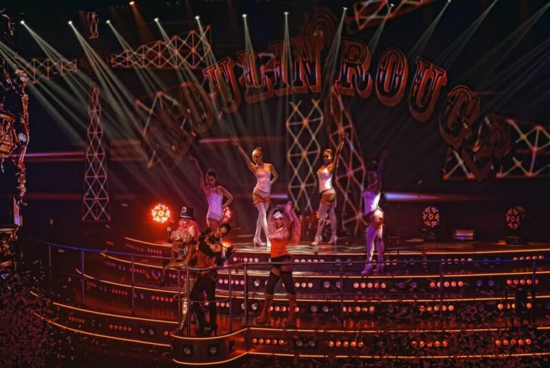 Punta Cana: Cocobongo Entry With Entertainment and Open Bar - Acrobatic and Musical Tributes