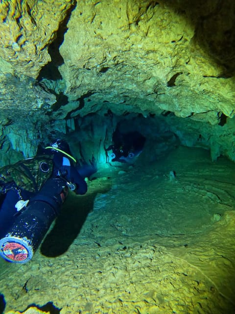 PUNTA CANA: DIVING IN CAVERNS OR CENOTES - Key Points