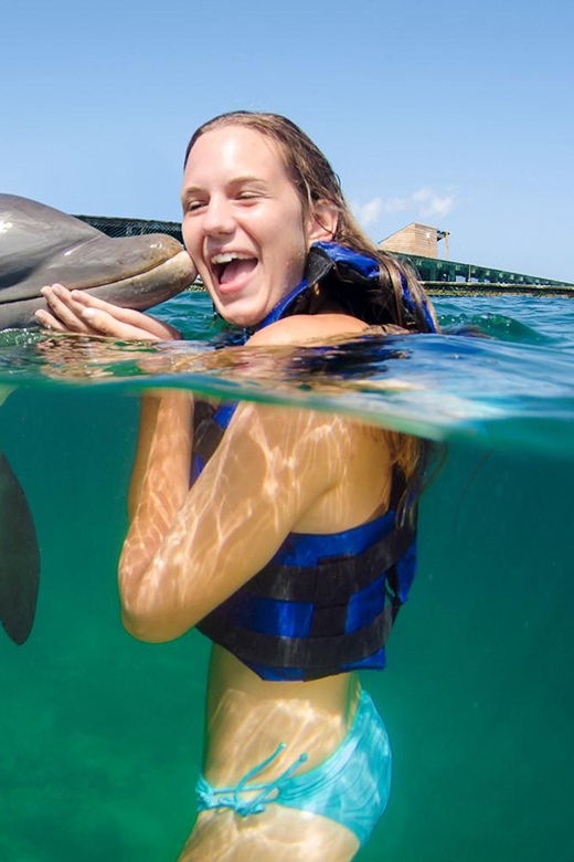 Punta Cana Dolphin Swim Adventure: 40-min Dolphin Experience - Participation Requirements