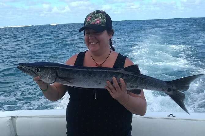 Punta Cana Half-Day Deep Sea Sport Fishing Tour - Participant Capacity and Fishing Type