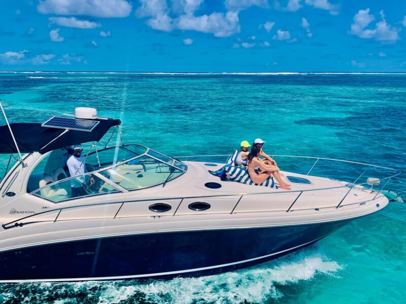 Punta Cana: Luxury Yacht Cruise With Snorkeling and Lunch - Key Points