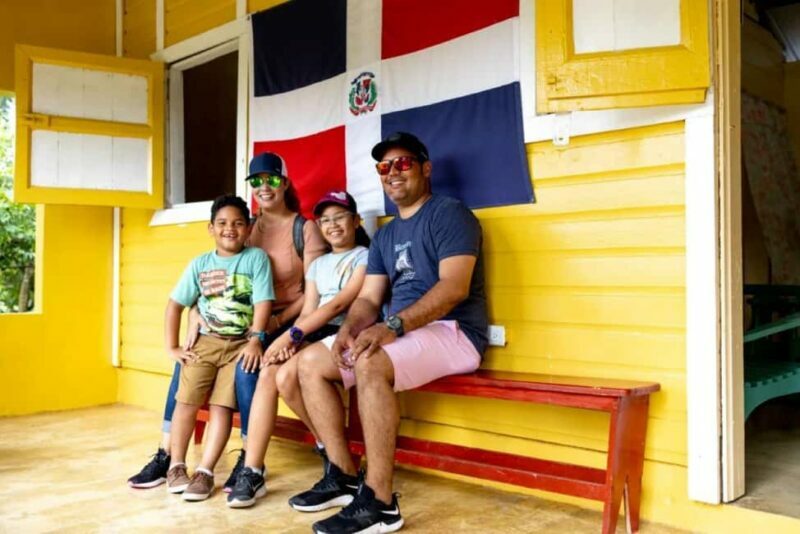 Punta Cana: Monkeyland Half-Day Tour with Snacks and Guide - The Monkeyland Setting: Playful Monkeys and Practical Considerations