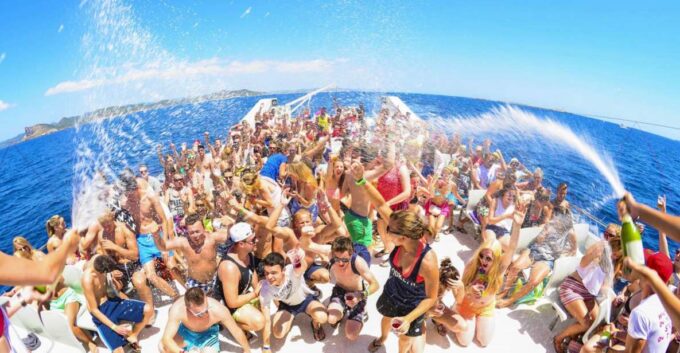 Punta Cana Party Boat (Only Adult) - What to Expect