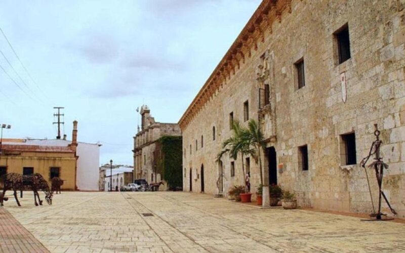 Punta Cana: Santo Domingo Day Trip With Tickets and Lunch - Language Options