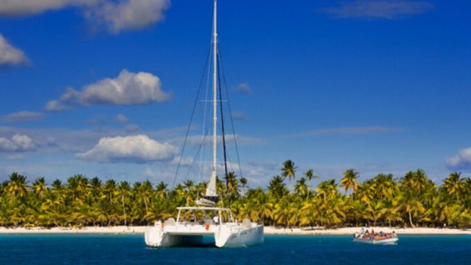 Punta Cana: Saona Island Full Day With Catamaran and Buffet - Included Amenities