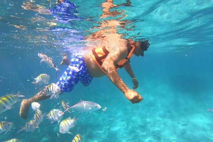 Punta Cana: Speedboat and Snorkeling Tour With Hotel Pickup - Photos and Optional Purchases