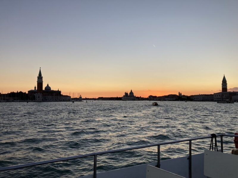 Punta Sabbioni - Venice at Sunset: Boat Tour With Aperitif - Detailed Itinerary