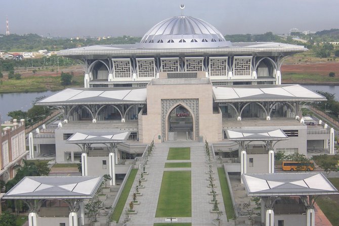 Putrajaya Tour From Kuala Lumpur - Accessibility