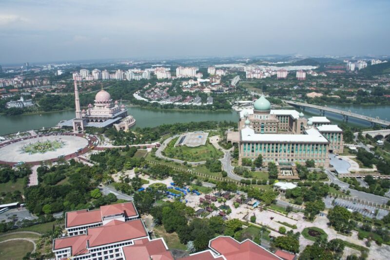 Putrajaya Visit and Lake Cruise: Tour From Kuala Lumpur - Customer Ratings and Reviews