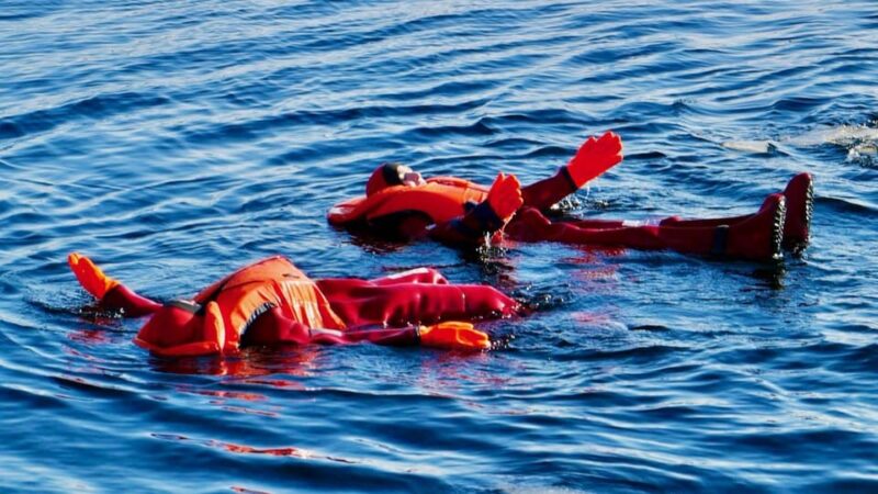 Puumala: Private Ice-Floating Experience at Lake Saimaa - Enjoying the Arctic Tranquility