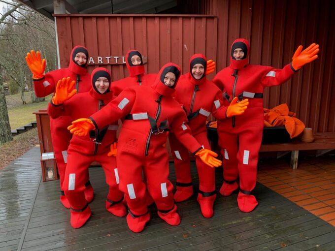 Puumala: Private Ice-Floating Experience at Lake Saimaa - Meeting Point and Directions