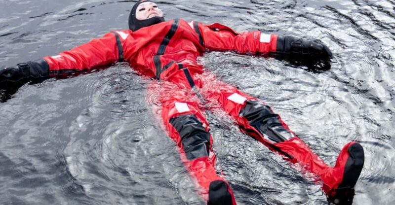 Pyhäntunturi: Ice Floating & Sauna Experience - Good To Know
