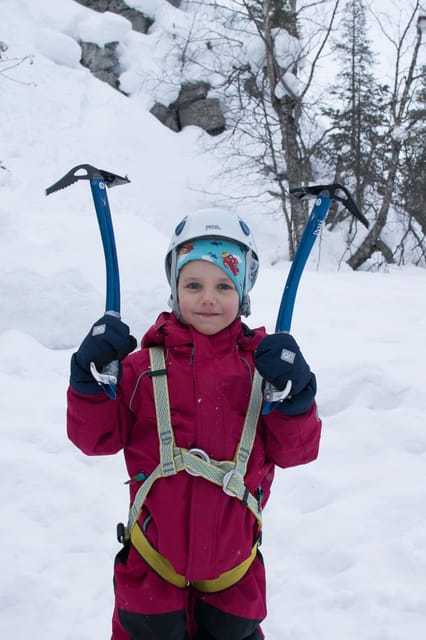 Pyhätunturi: Kids Ice Climbing Adventure in Finnish Lapland - Good To Know