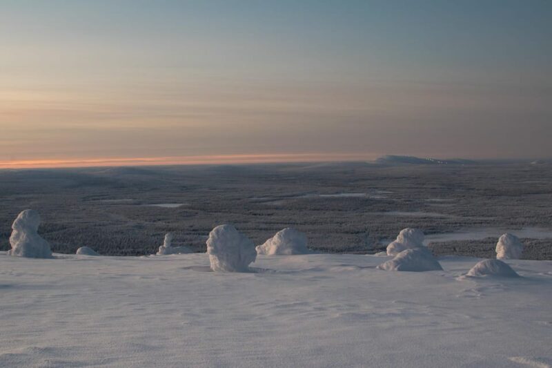 PyhäTunturi: Scenic Snowshoeing Tour in Finnish Lapland - Inclusions and Equipment