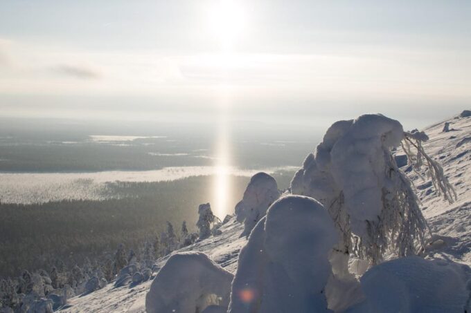 PyhäTunturi: Scenic Snowshoeing Tour in Finnish Lapland - Polar Night Phenomena