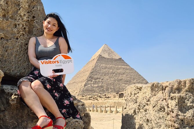 Pyramids of Giza ,Sphinx, Saqqara and Memphis Trip - Guide Performance Insights