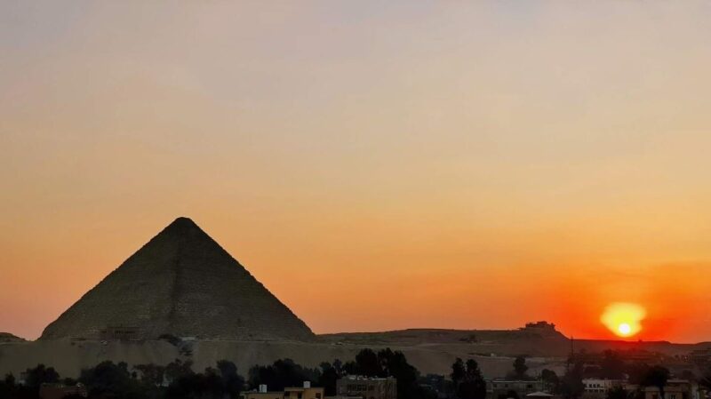Pyramids, Sphinx, Museum - Key Points