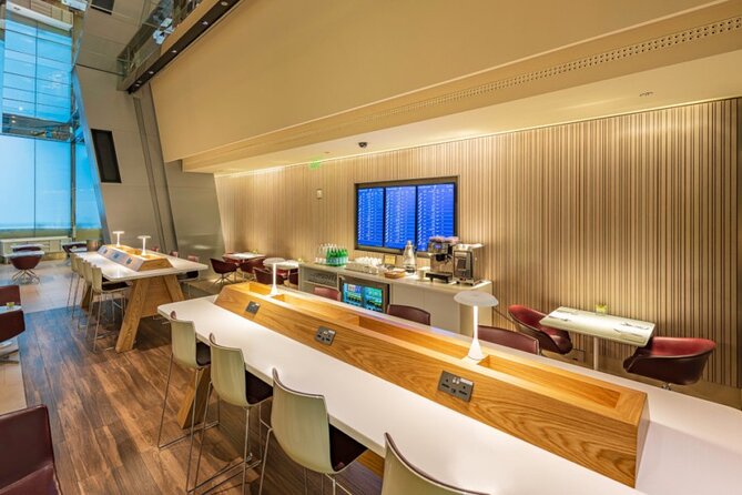 Qatar: Doha Hamad International Airport (DOH) Al Maha Lounge - Facilities and Amenities