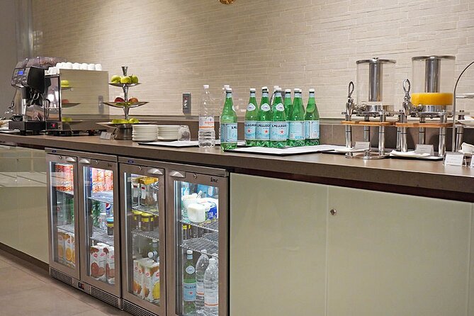 Qatar: Doha Hamad International Airport (DOH) Al Maha Lounge - Customer Feedback and Ratings