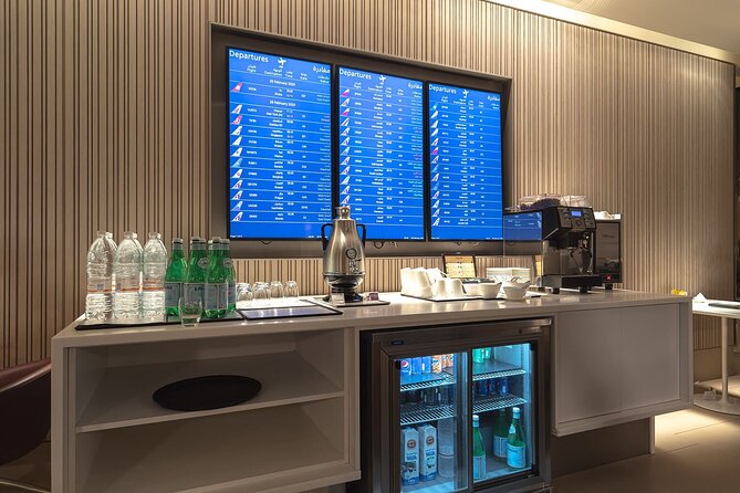 Qatar: Doha Hamad International Airport (DOH) Al Maha Lounge - Management Responses and Improvements