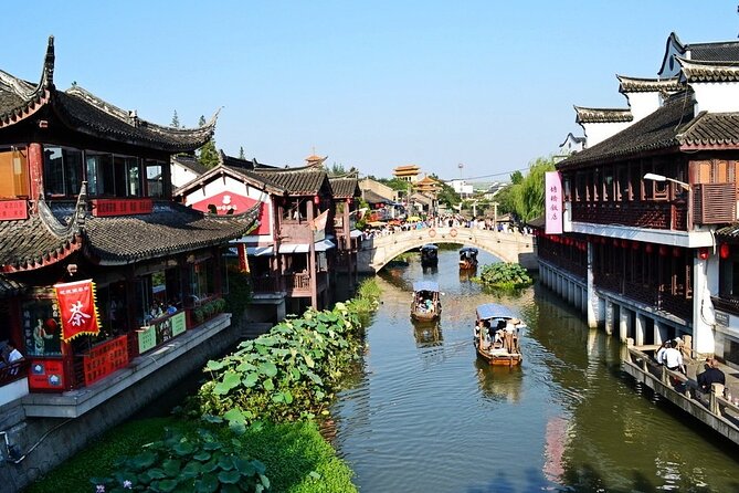 Qibao Water Water Town Private Day Tour With Amazing Shanghai City Highlights - Key Points