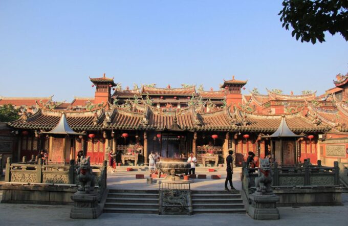 Quanzhou: Full–Day Highlights Sightseeing Tour - Qingjing Mosque
