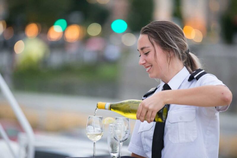 Quebec City: 3 or 5 Course Dinner Cruise With DJ & Dancing - Experience and Highlights