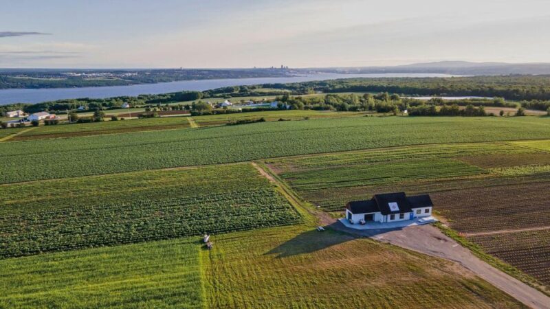 Quebec City - Agricultural Walking Tour on Ile D'Orléans - Key Points