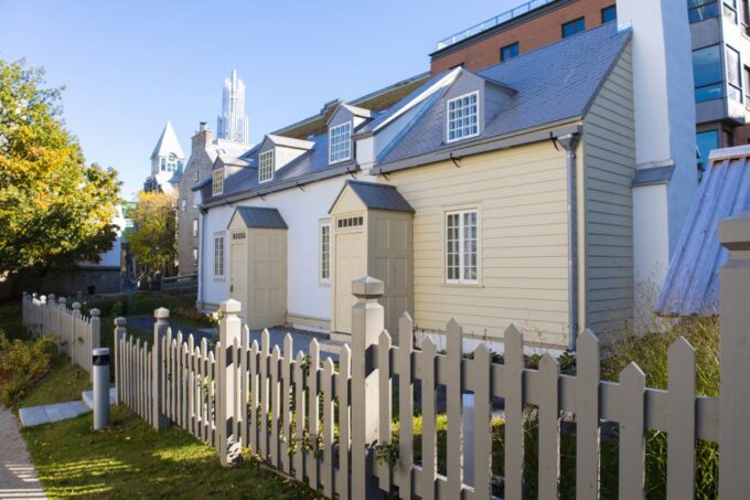 Quebec City: Artillery Park Tour - Tour Languages