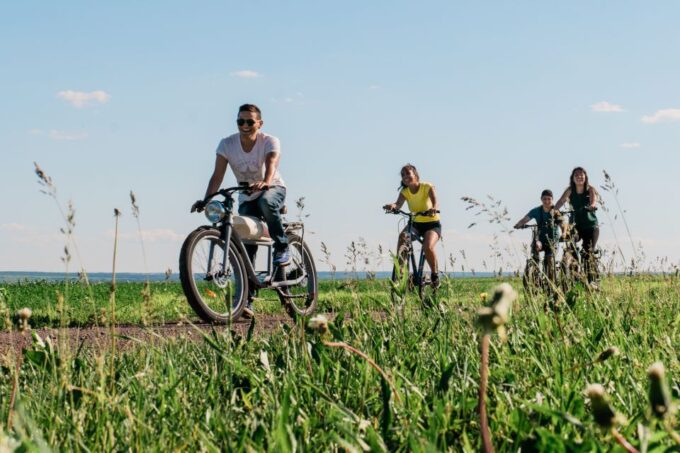 Quebec City: Electric Bike Rental on Ile D'Orléans - Scenic Vistas and Attractions