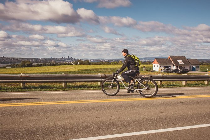 Quebec City - Electric Bike Rental on Île D'orléans - Arrival and Preparation