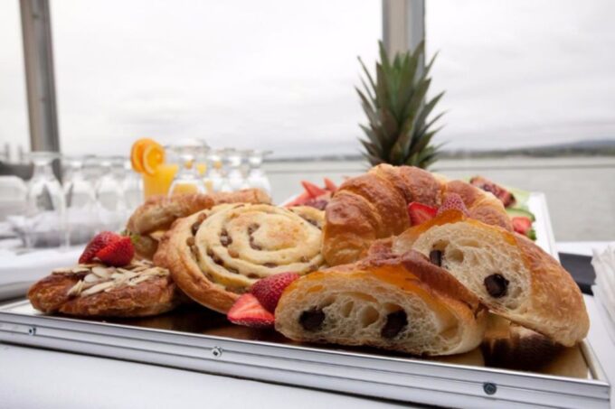 Quebec City: Gourmet 3-Course Brunch Cruise - Brunch Menu Offerings