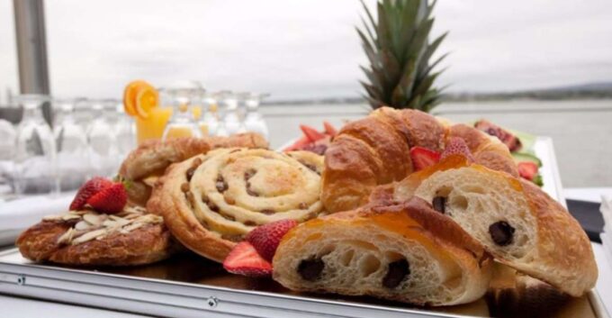 Quebec City: Gourmet 3-Course Brunch Cruise - Cruise Route and Sights